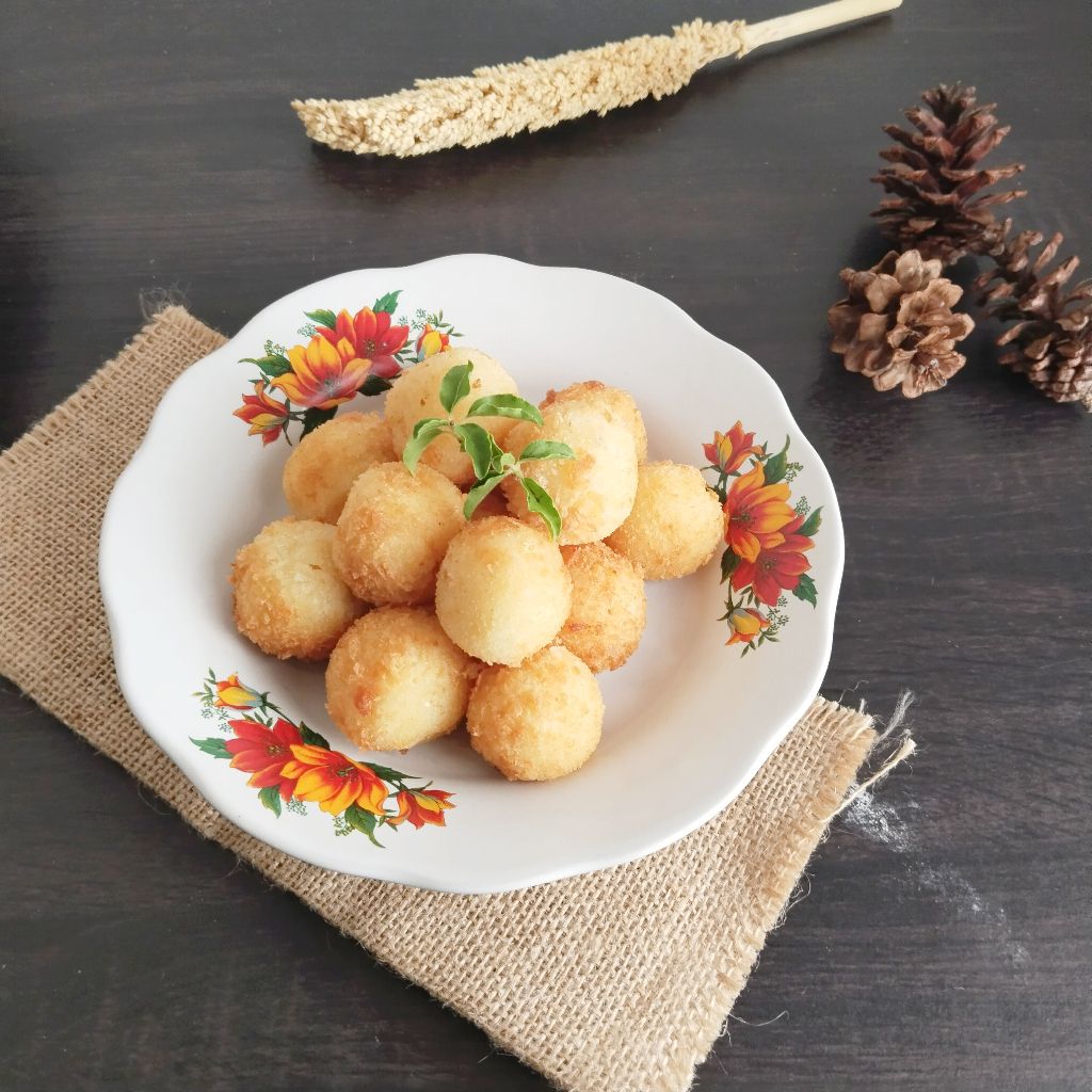 Bola Kentang Keju Kukus