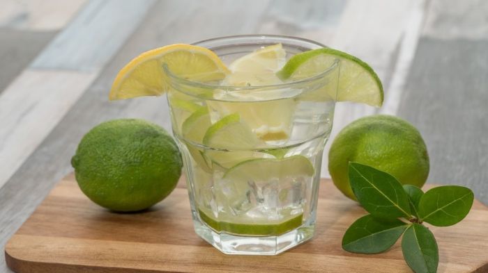 Kapan Waktu Terbaik untuk Minum Air Lemon?