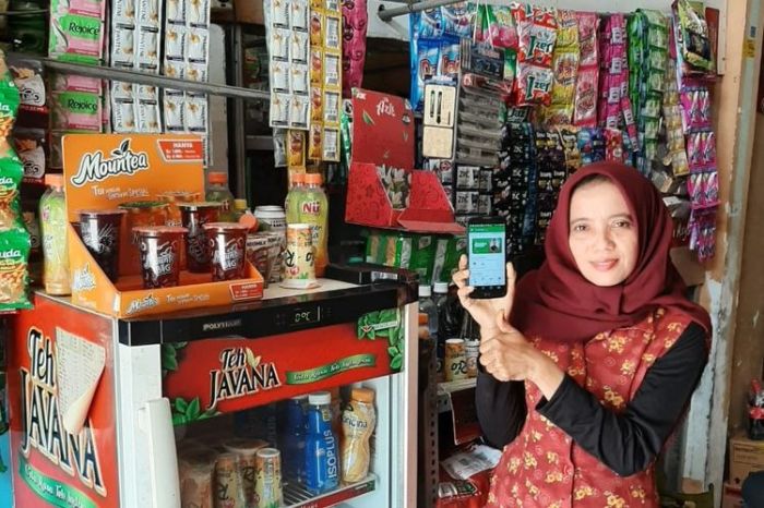 Peran Mahasiswa Dalam Digitalisasi UMKM | by Fika Amanda | Medium Mahasiswa Ini Sukses Jalankan UMKM Jajanan Sehat