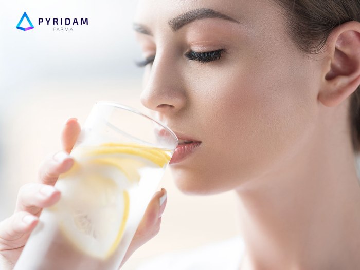 Kebaikan minum air lemon Kapan Waktu Terbaik untuk Minum Air Lemon?