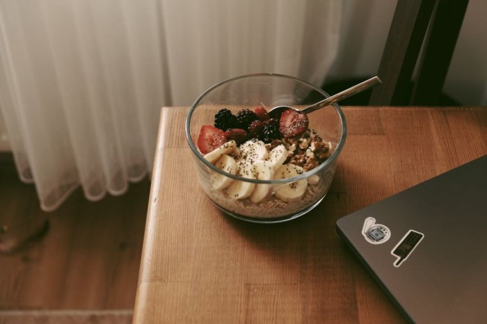 Foto : Resep Overnight Oatmeal Pisang Gula Merah, Bikin untuk Sarapan Besok Overnight Oats Cokelat Pisang untuk Sarapan Kilat