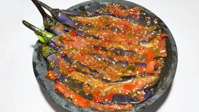 Kuliner Hari Ini: Sambal Bakar Hits di Medsos