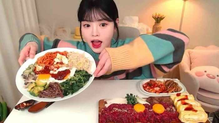 Live Mukbang yang Bikin Kuliner Ini Meledak